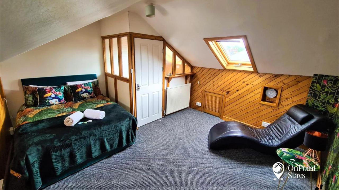Lovely Spacious 5 Bedroom Home Near Chester City Centre Bagian luar foto