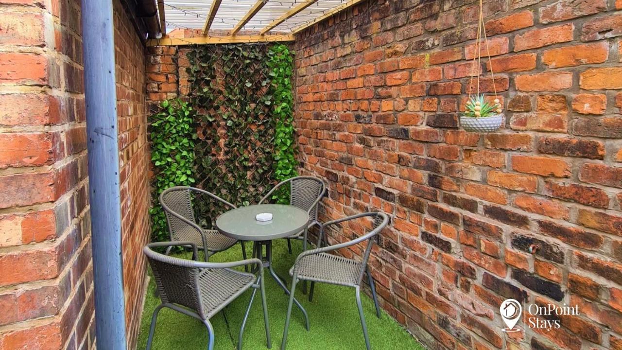 Lovely Spacious 5 Bedroom Home Near Chester City Centre Bagian luar foto